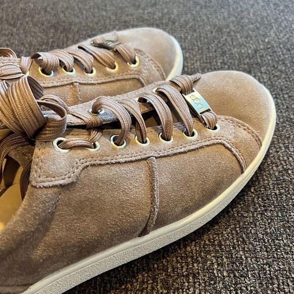 Ugg sneakers - Picture 2 of 9